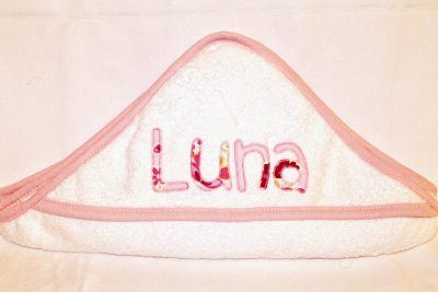 Babybadetuch rosa mit Namen 2