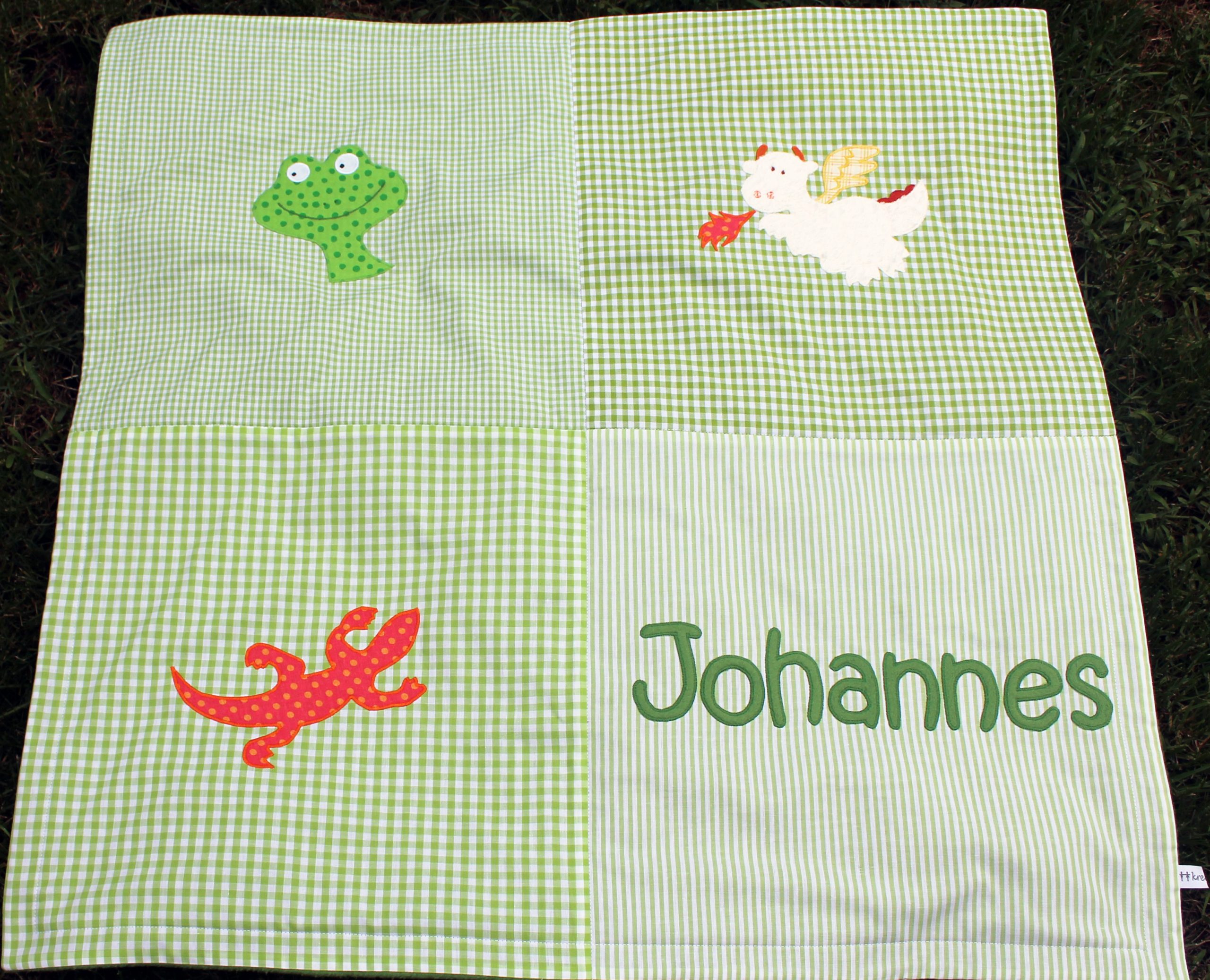 Baby Patchworkdecke mit Motiven - grün 2