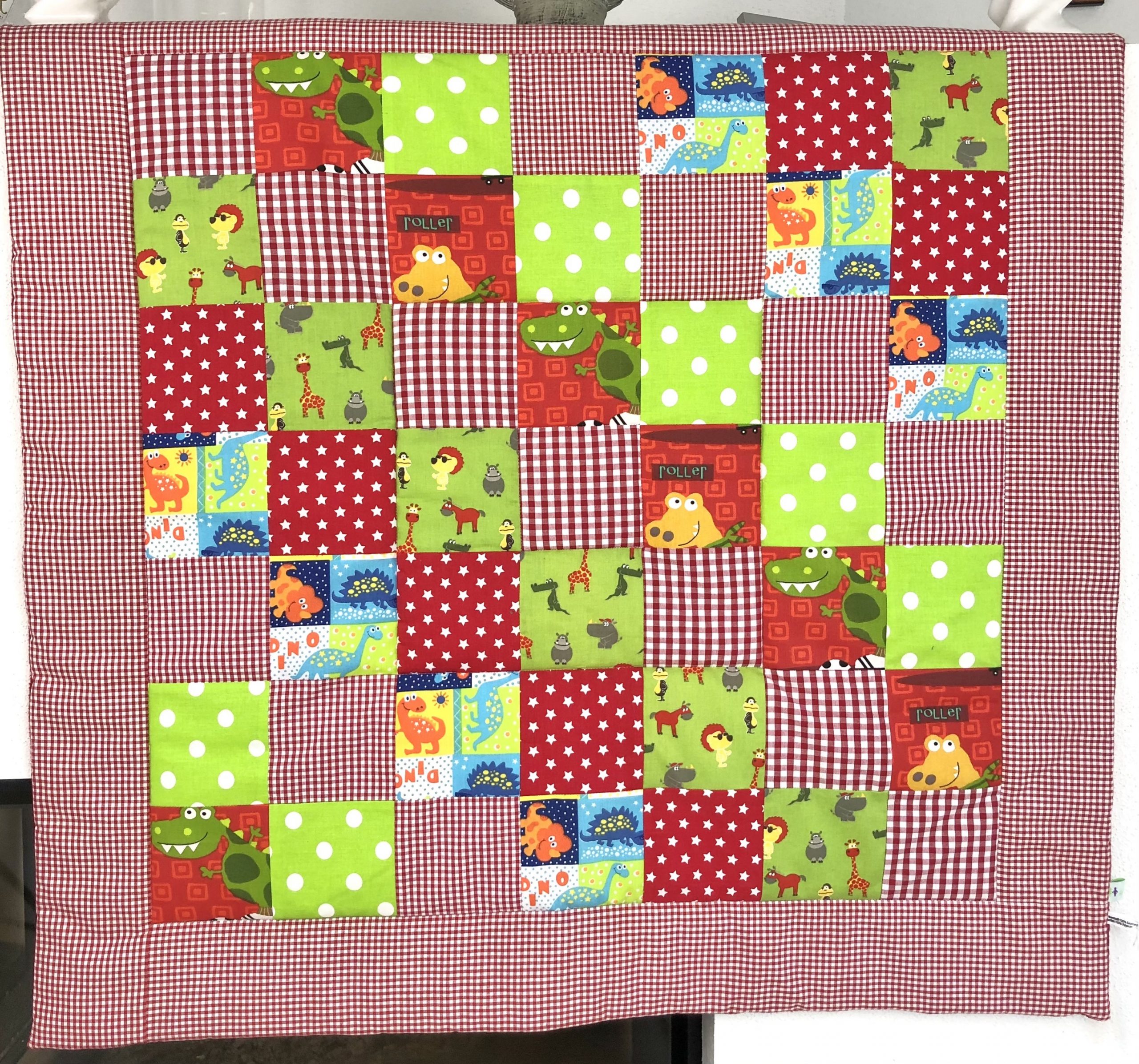 Baby Patchworkdecke ohne Namen - rot 2