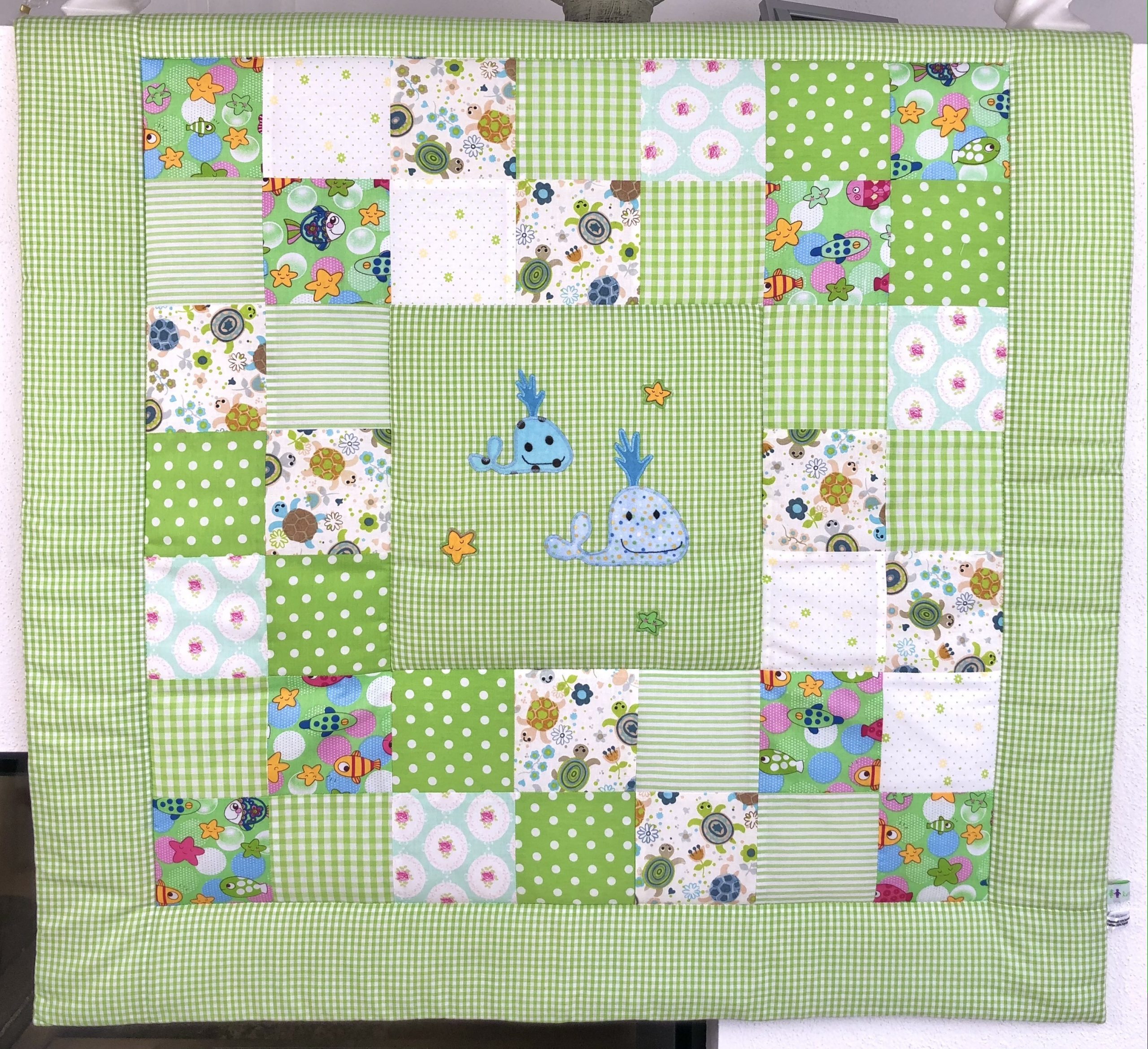 Patchwork Babydecke mit Motiv oder Name - grün 3