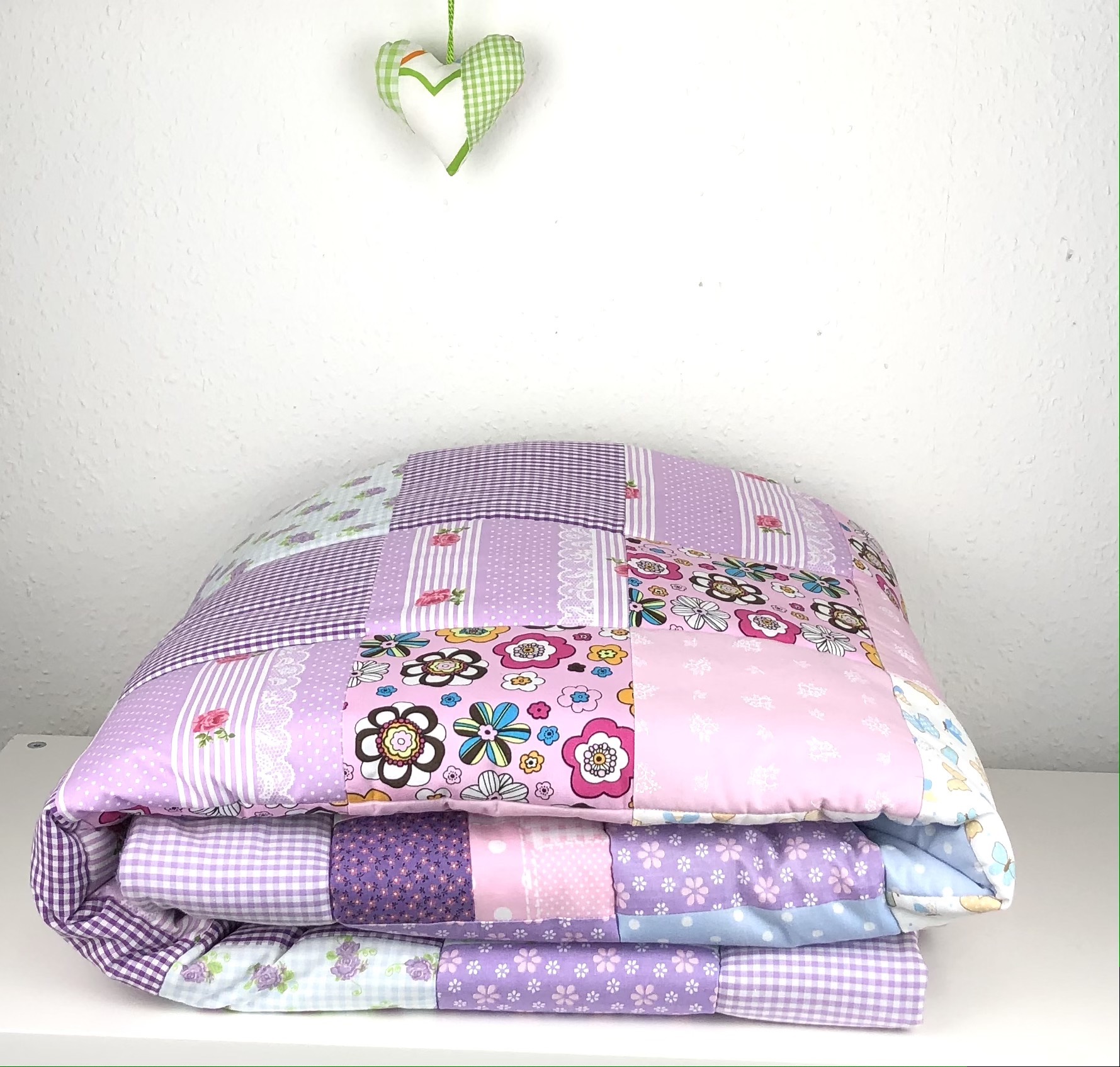 Patchwork Babydecke ohne Namen - lila