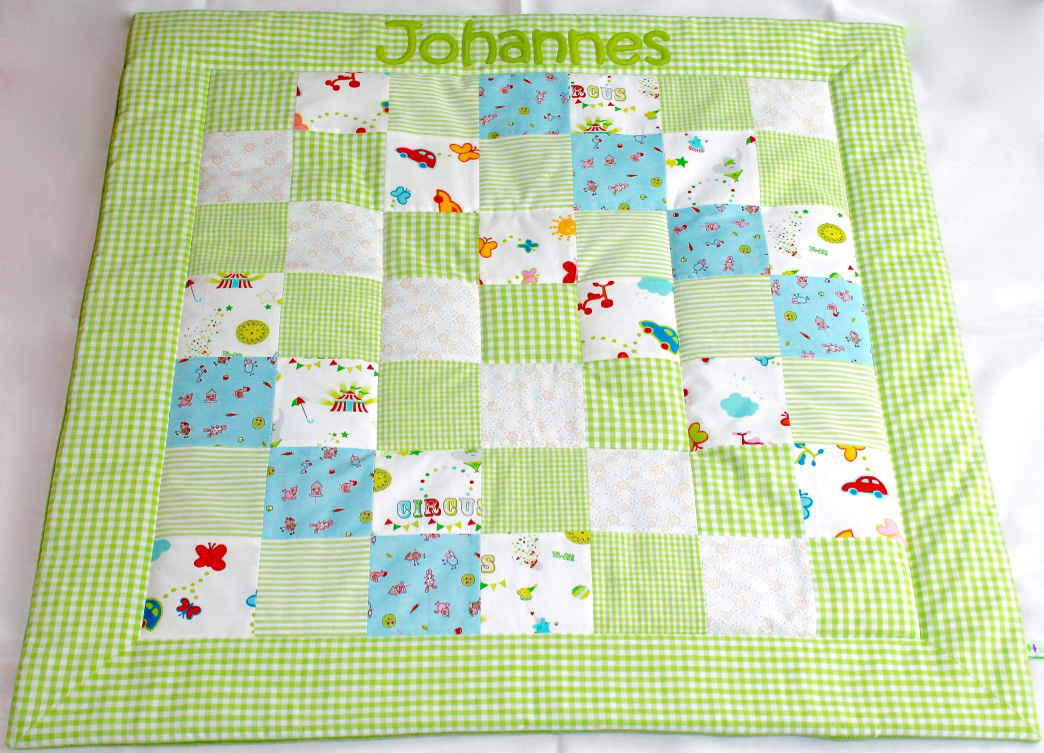 Patchwork Babydecke mit Namen - grün 3