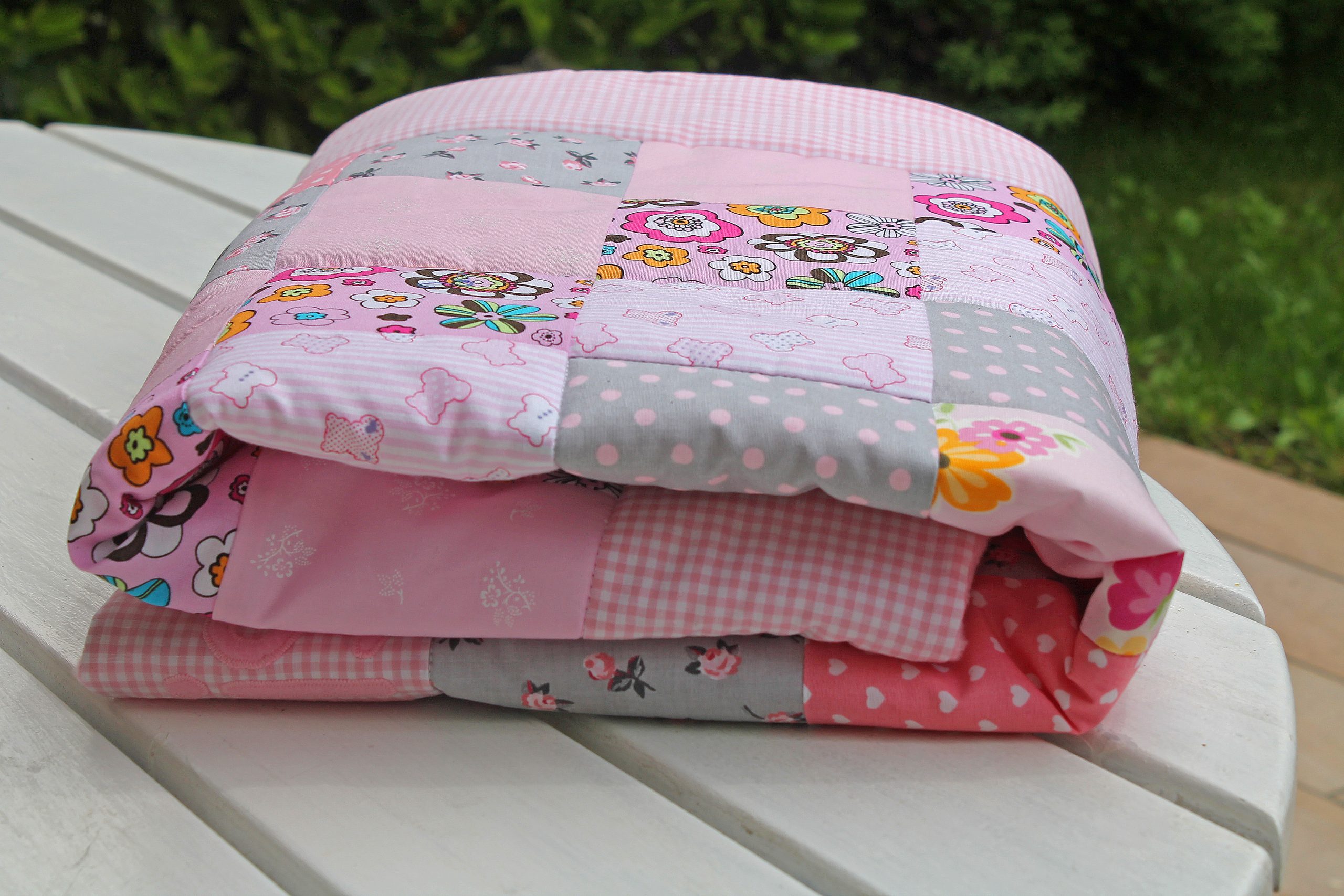Patchwork Babydecke mit Namen - rosa 4
