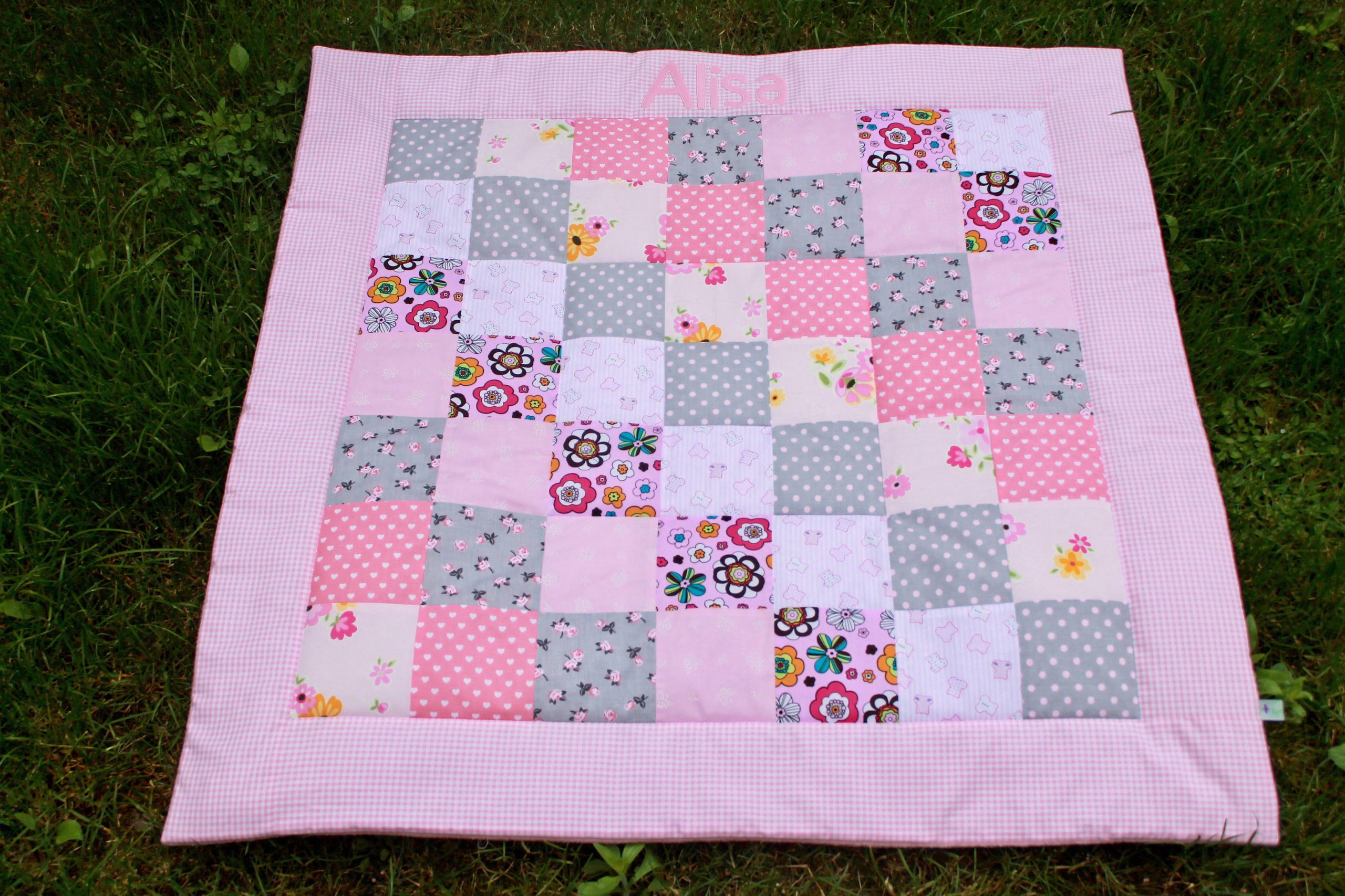 Patchwork Babydecke mit Namen - rosa 3