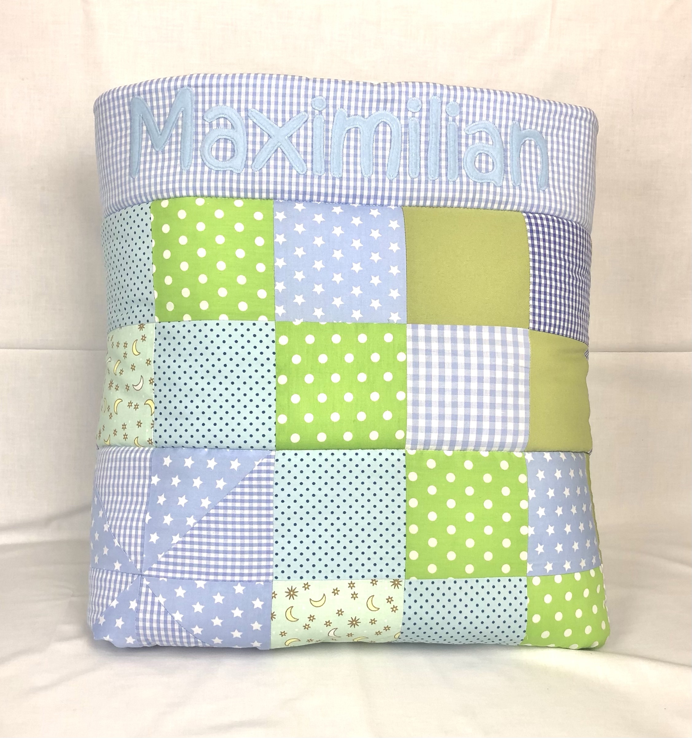 Patchwork Babydecke mit Name - hellblau 3